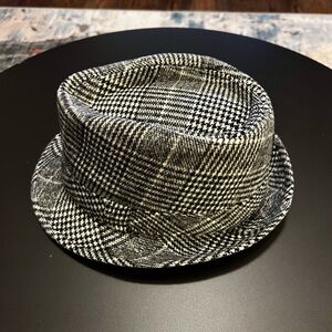 Stylish Black and White Women's Hat